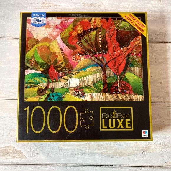 Floral and Hummingbird Jigsaw Puzzles || Lot of 3 - 1,000 Piece puzzles - Picture 2 of 7